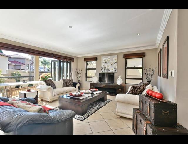 4 BEDROOM HOUSE FOR SALE IN BASSONIA ROCK